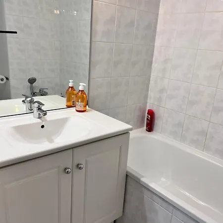 Appartement Apparemment 2 Chambres 8 Couchages En Duplex Lyon