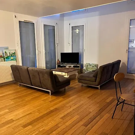 Appartement Apparemment 2 Chambres 8 Couchages En Duplex *